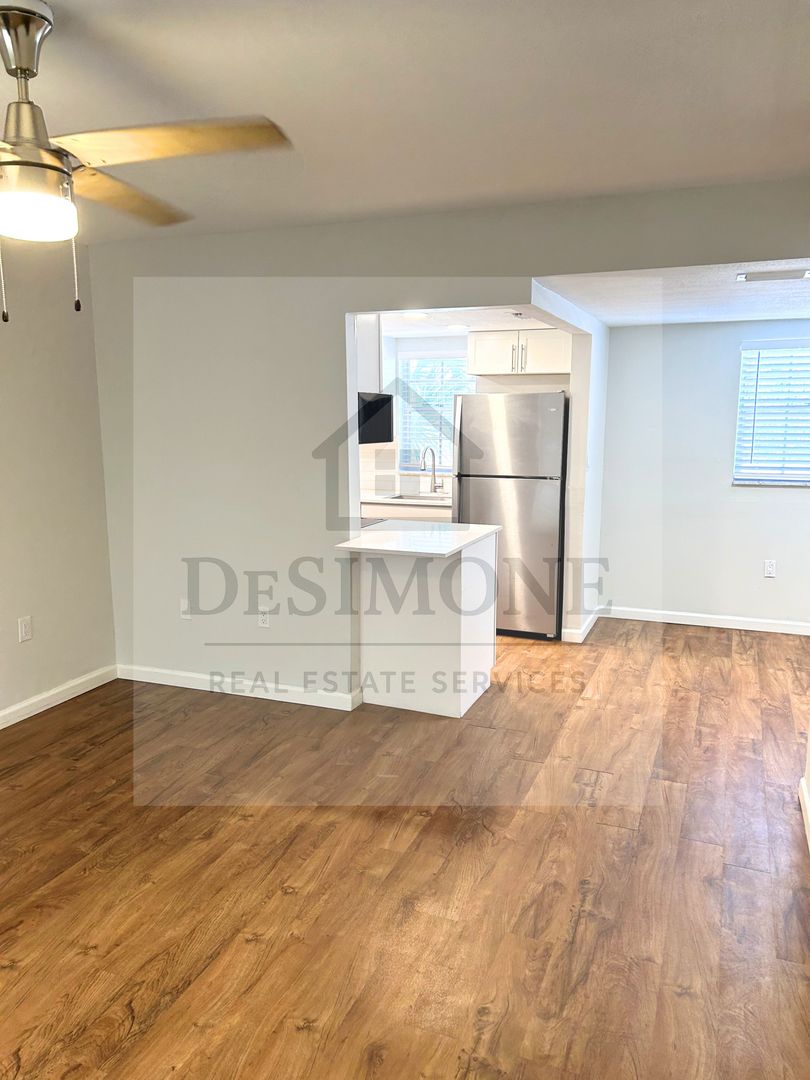 Silver Springs Apartment: 2620 NE 52nd Court