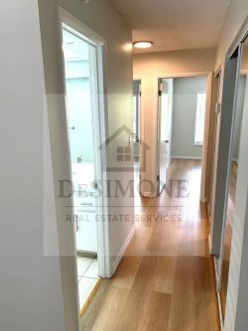 Silver Springs Apartment: 2620 NE 52nd Court