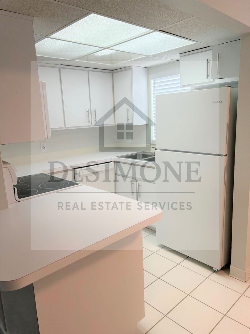 Silver Springs Apartment: 2620 NE 52nd Court