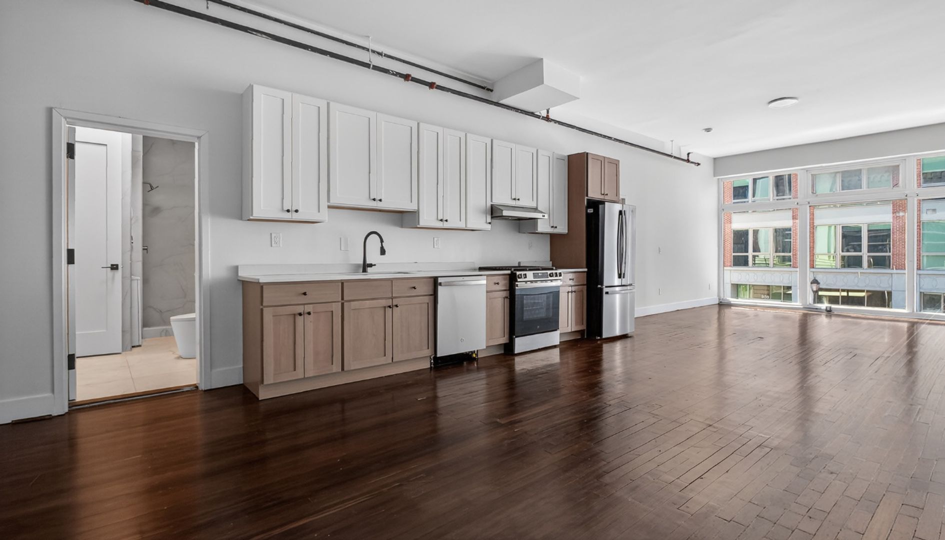 New Haven Apartment: 813 Chapel Street