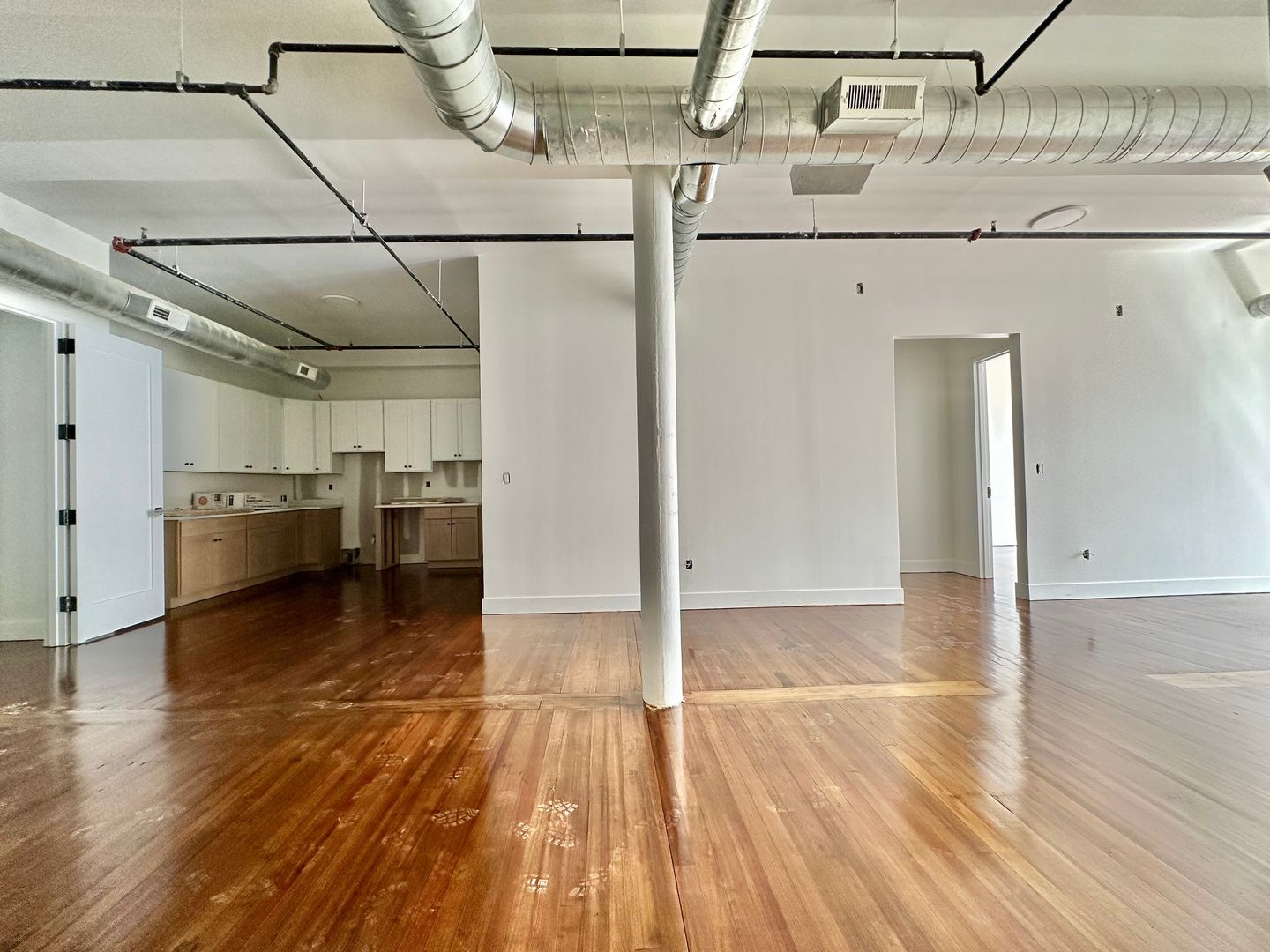 New Haven Apartment: 813 Chapel Street