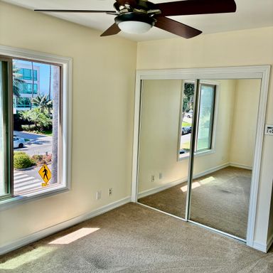 Ocean View Bedroom | Walk to Riviera Village & Beach | Rooftop Jacuzzi & BBQ :)