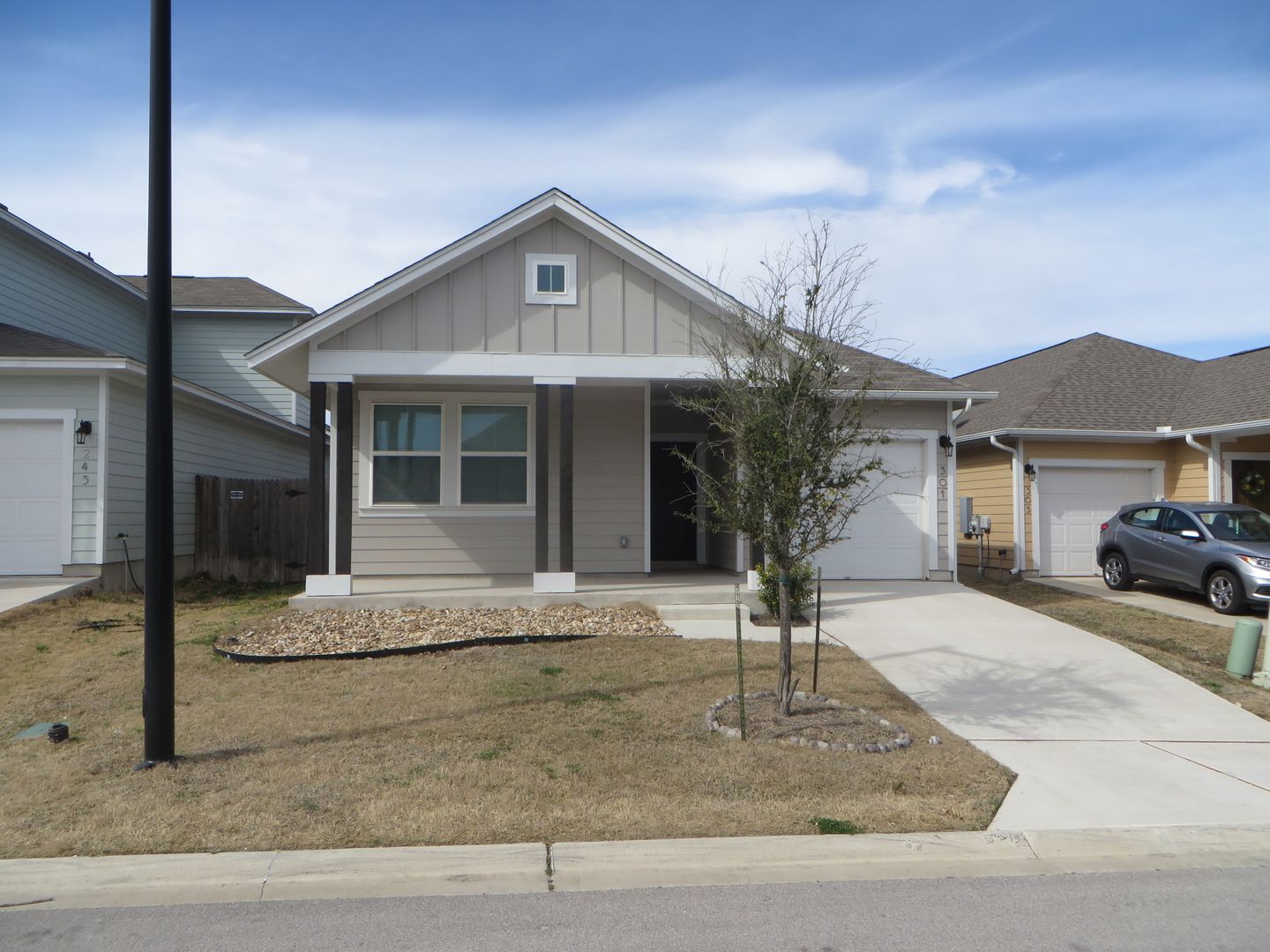 Leander House: 301 La Escalera Drive