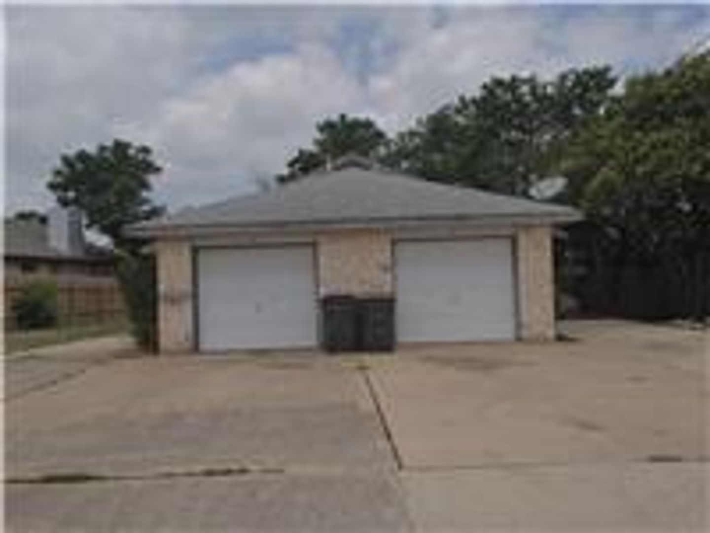 Georgetown Apartment: 617 Luther Drive