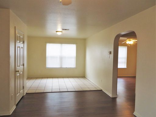 2 Bedroom 2 Bathroom Unit In Georgetown – photo 1