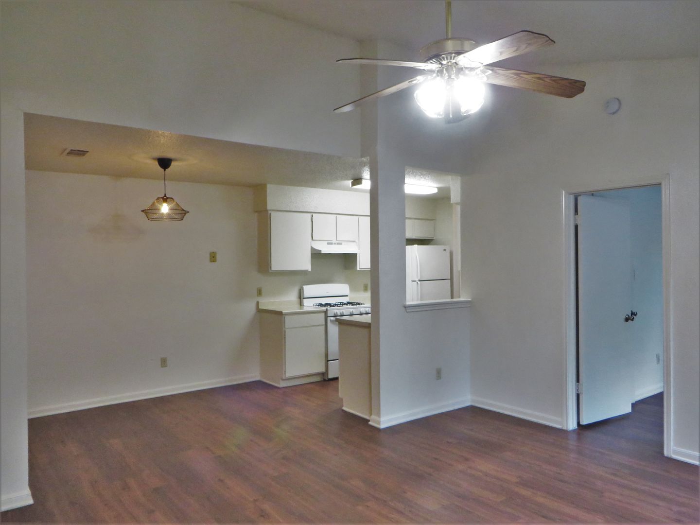 Georgetown Apartment: 2106 Smith Branch Blvd.