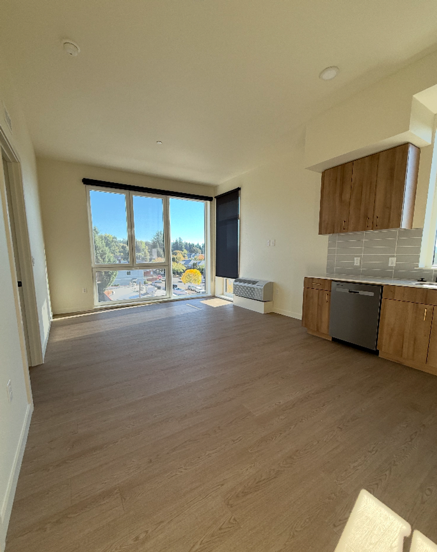 Camas Apartment: 404 NE 6th Avenue