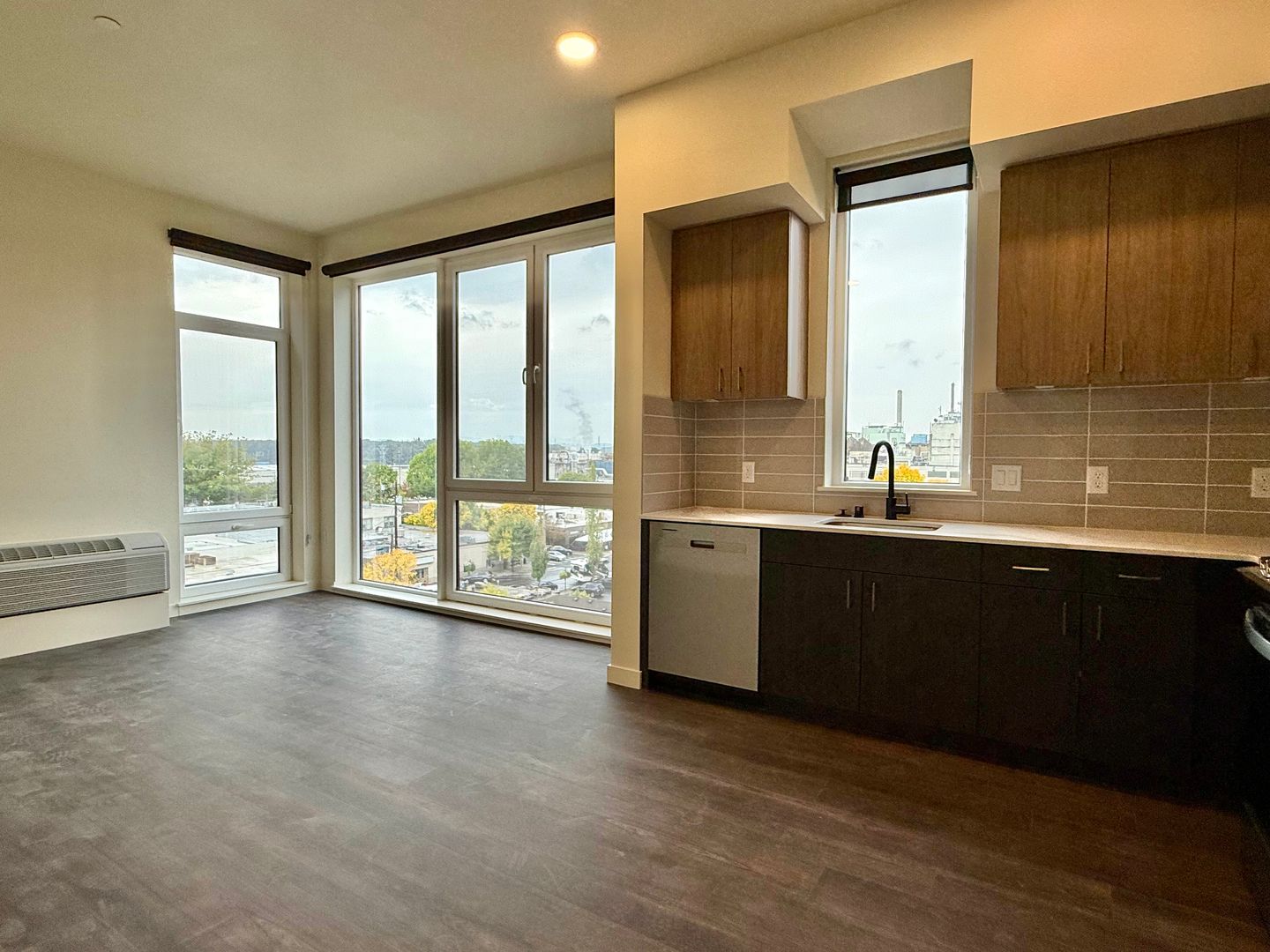 Camas Apartment: 404 NE 6th Avenue