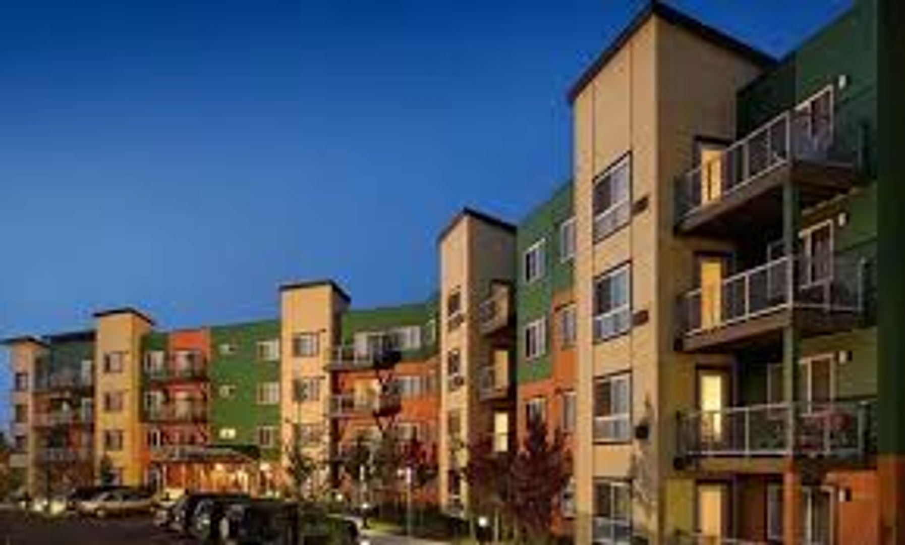 Portland Apartment: 8238 NE Broadway St