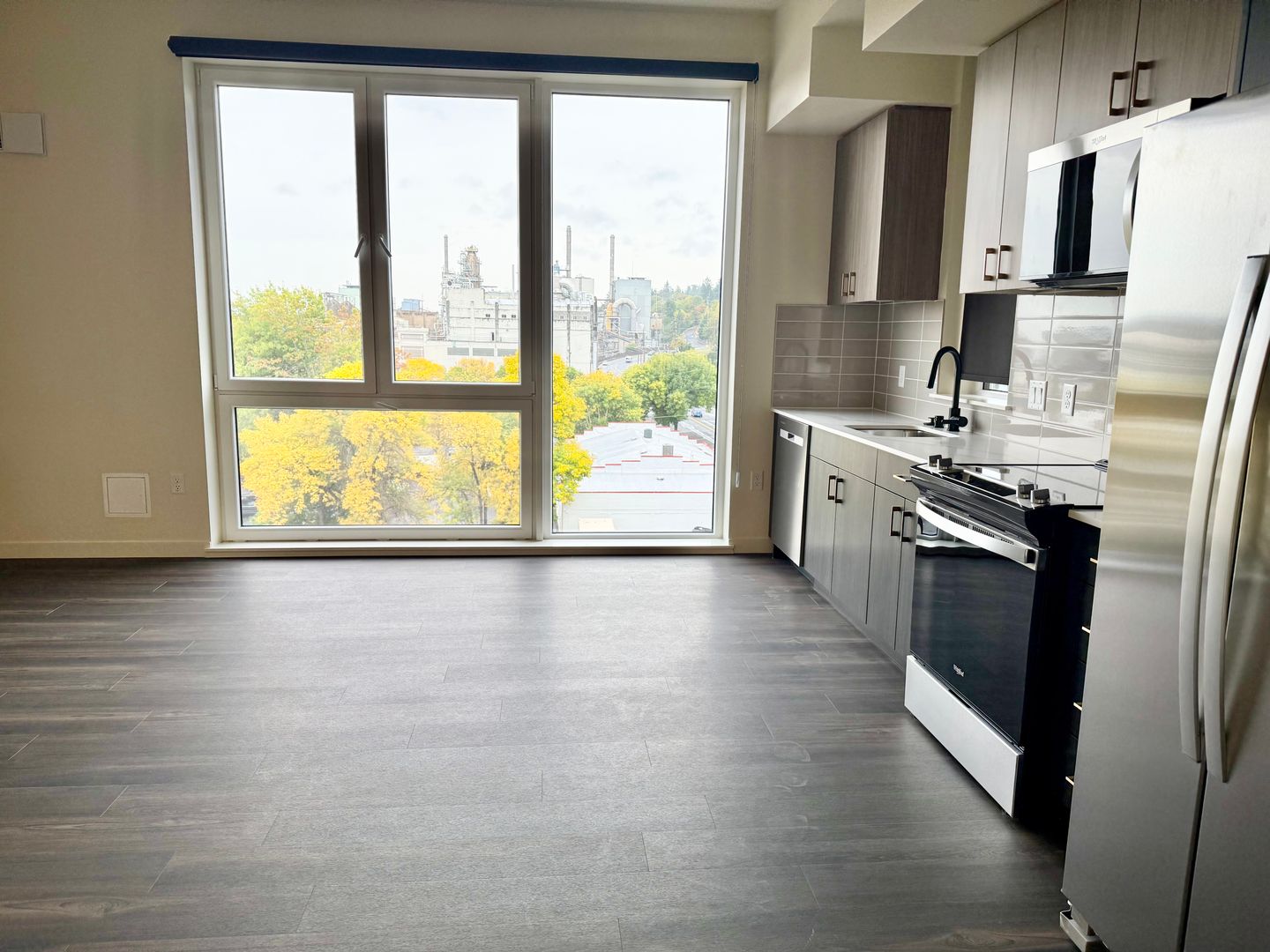 Camas Apartment: 404 NE 6th Avenue