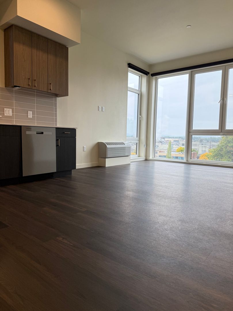 Camas Apartment: 404 NE 6th Avenue