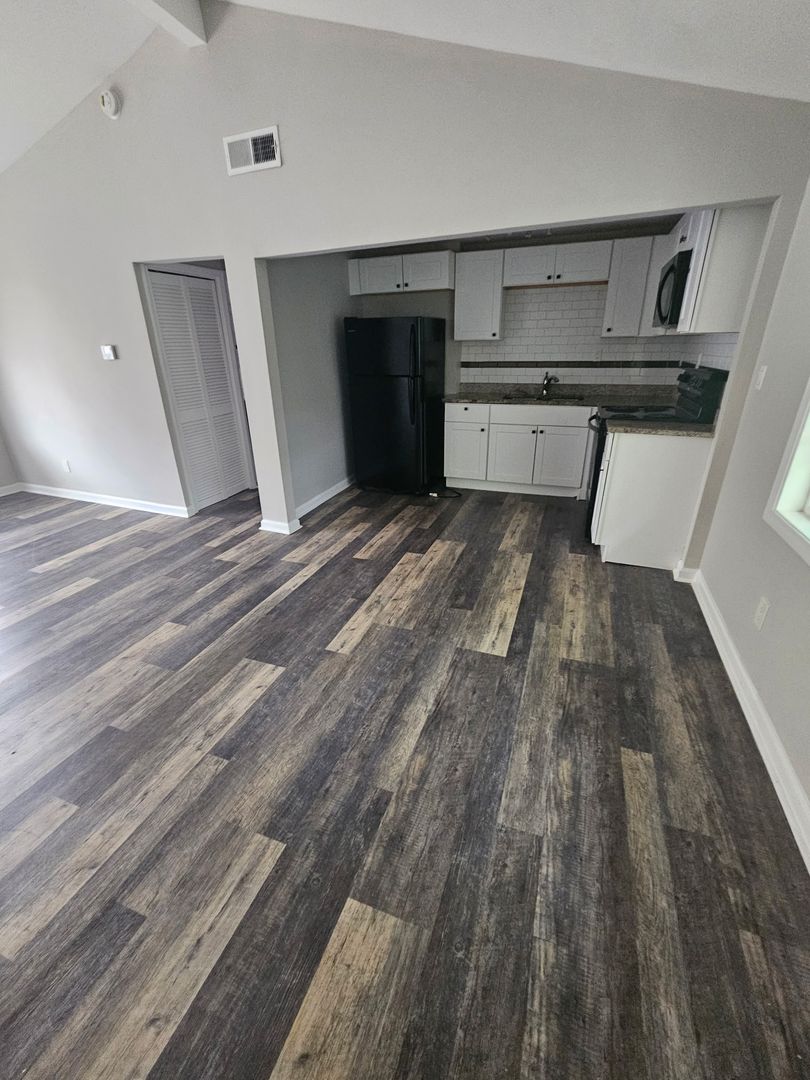 Atlanta Apartment: 1818 Vesta Avenue