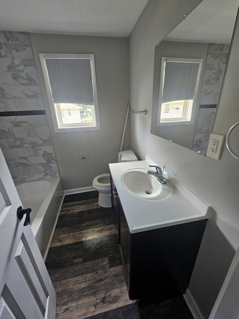 Vesta Avenue Apartments 10 of 12