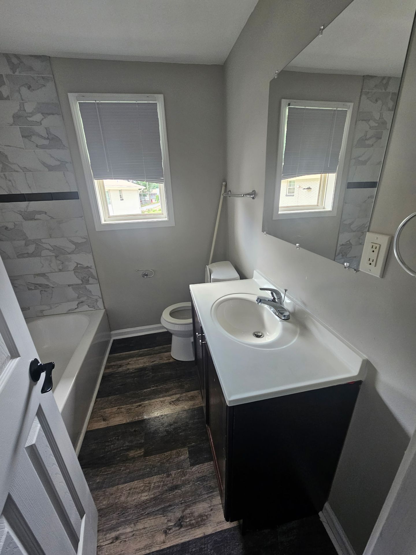 Vesta Avenue Apartments 5 of 12