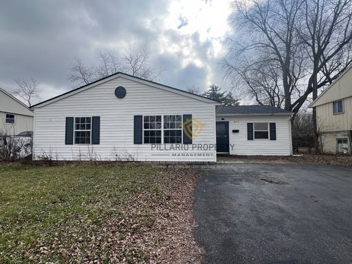 Renovated 3 Bedroom 1 Bathroom available near Lawrence! – photo 1