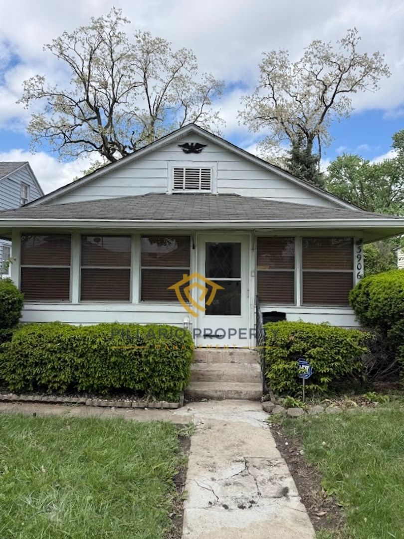 Indianapolis House: 3906 Hoyt Ave