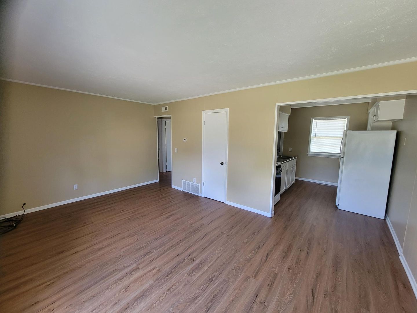 Council Bluffs Apartment: 2436 3rd Avenue