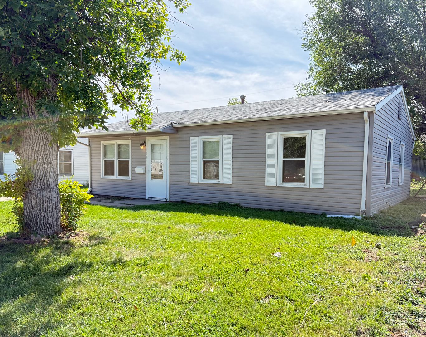 Carter Lake House: 1001 Hiatt St