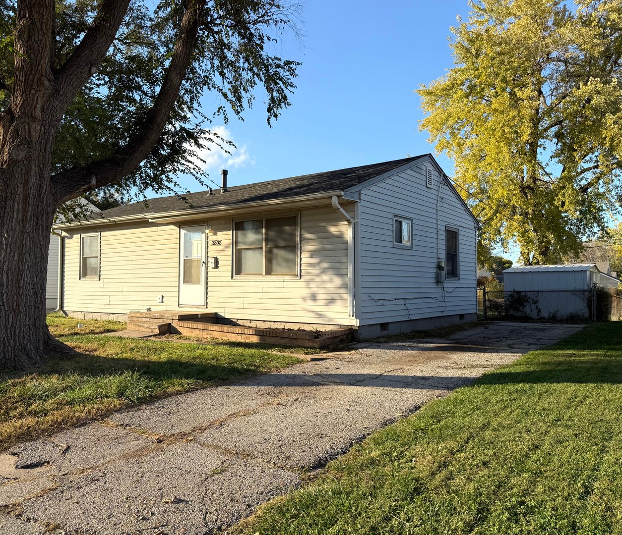 Council Bluffs House: 2808 8th Ave
