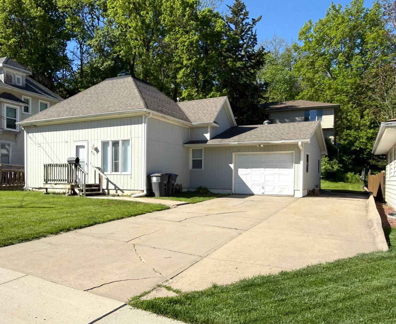 Council Bluffs House: 422 Franklin Ave