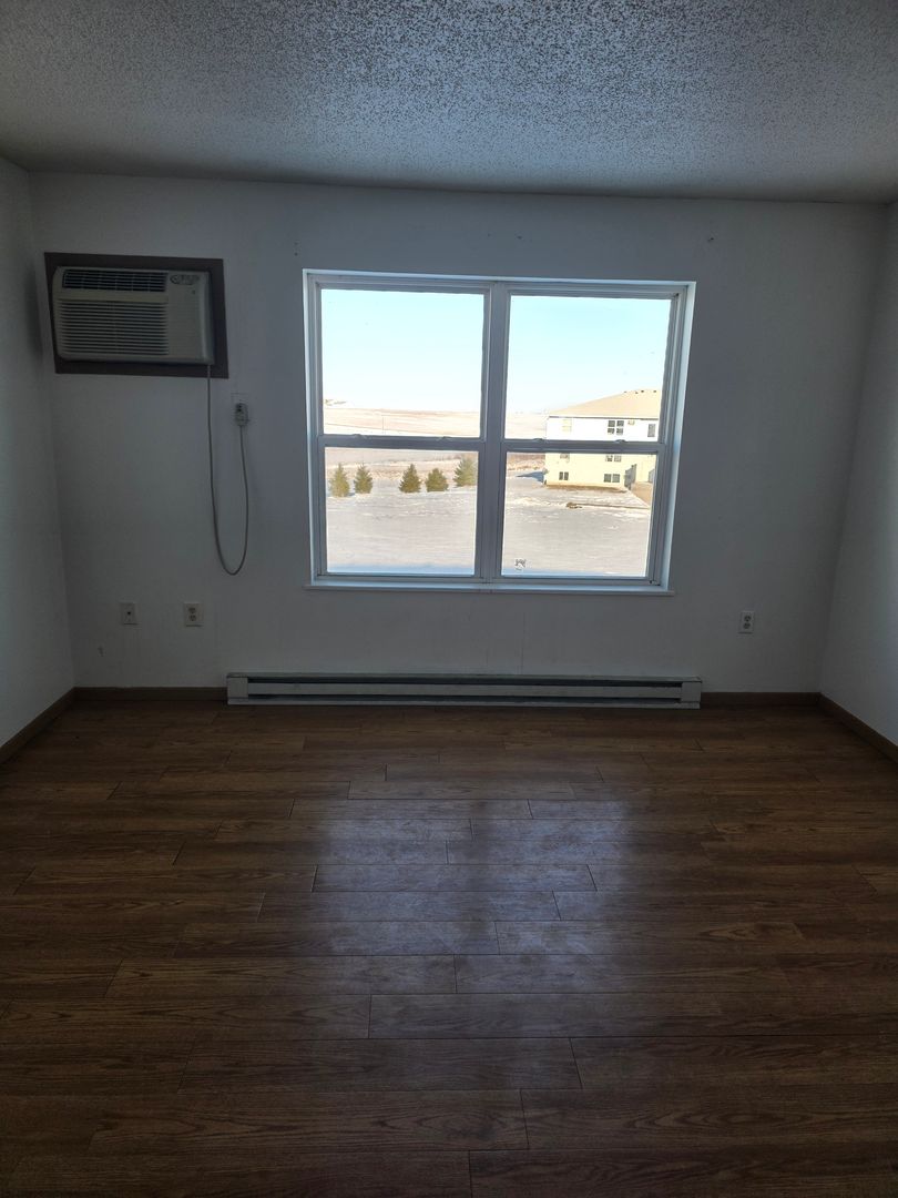 Postville Apartment: 425 States Drive