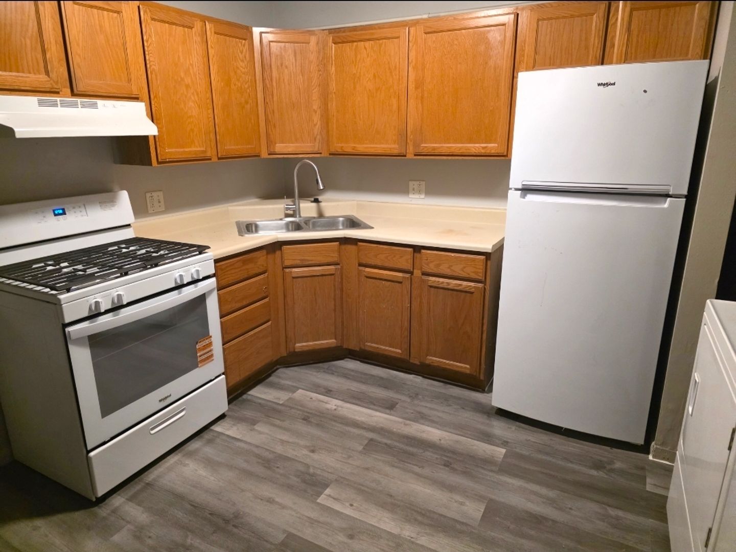 Webster City Apartment: 305 Fair Meadow