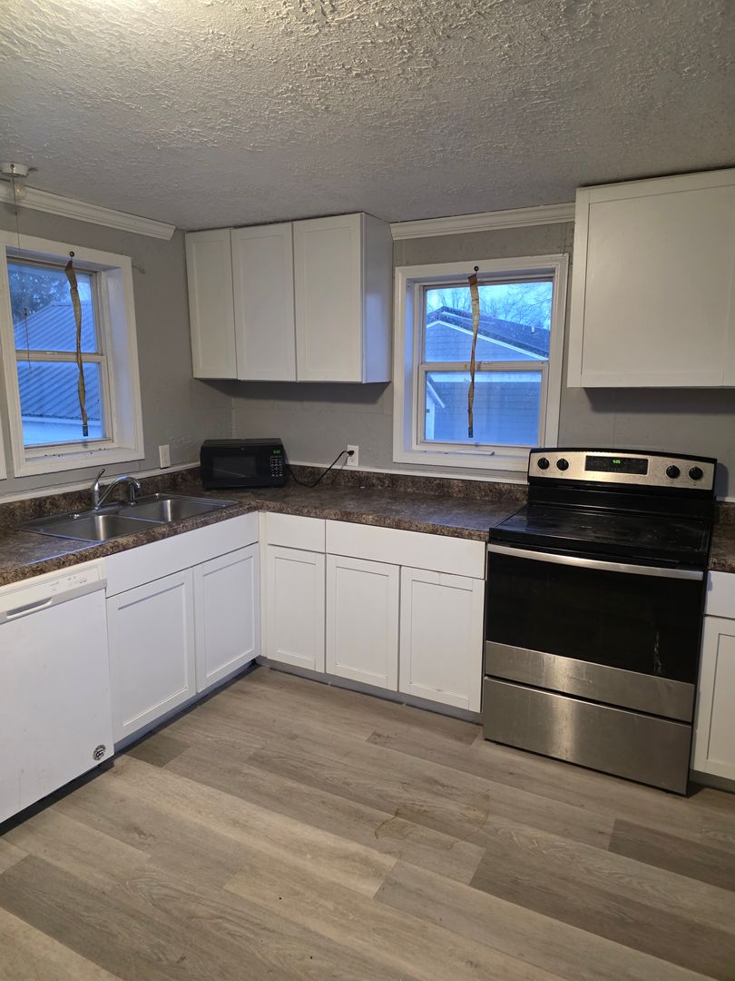 Ackley House: 705 Franklin