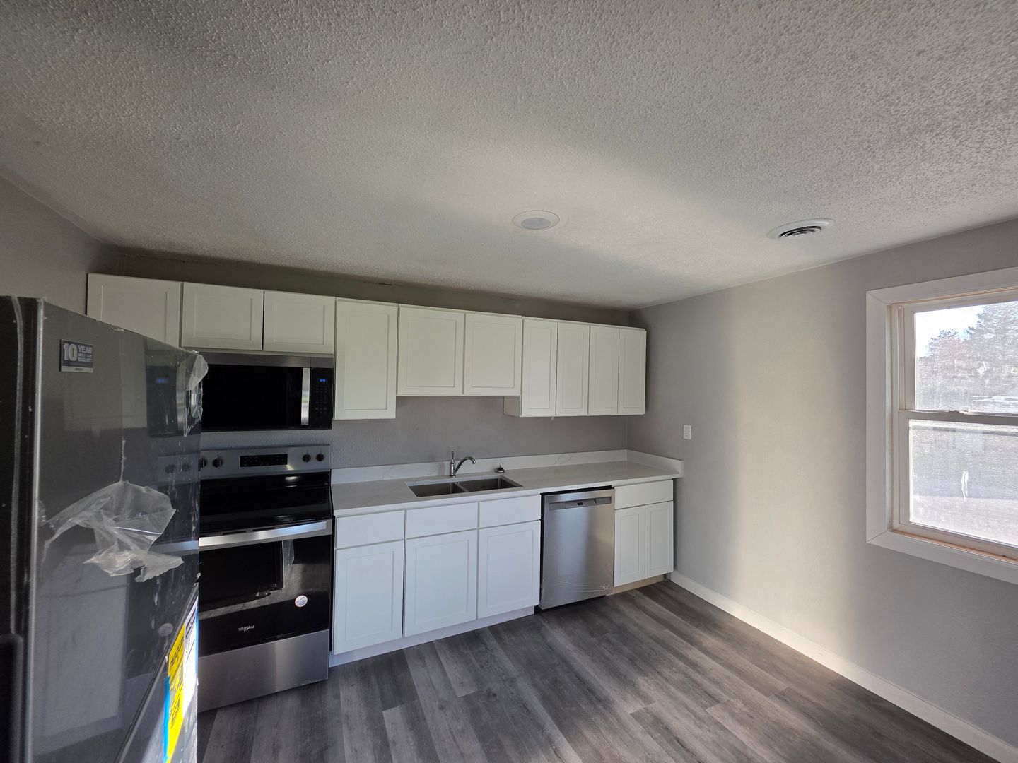 Ackley Apartment: 107 Grundy Street