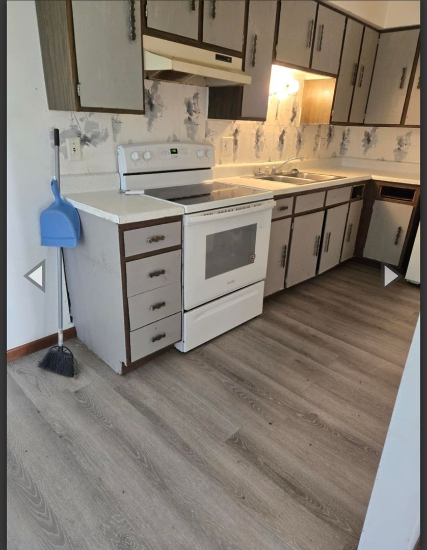 Melcher Dallas Apartment: 502 E Center Street