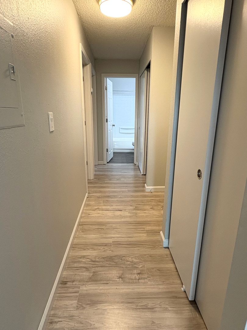 Glen Grove Apartments 10 of 15