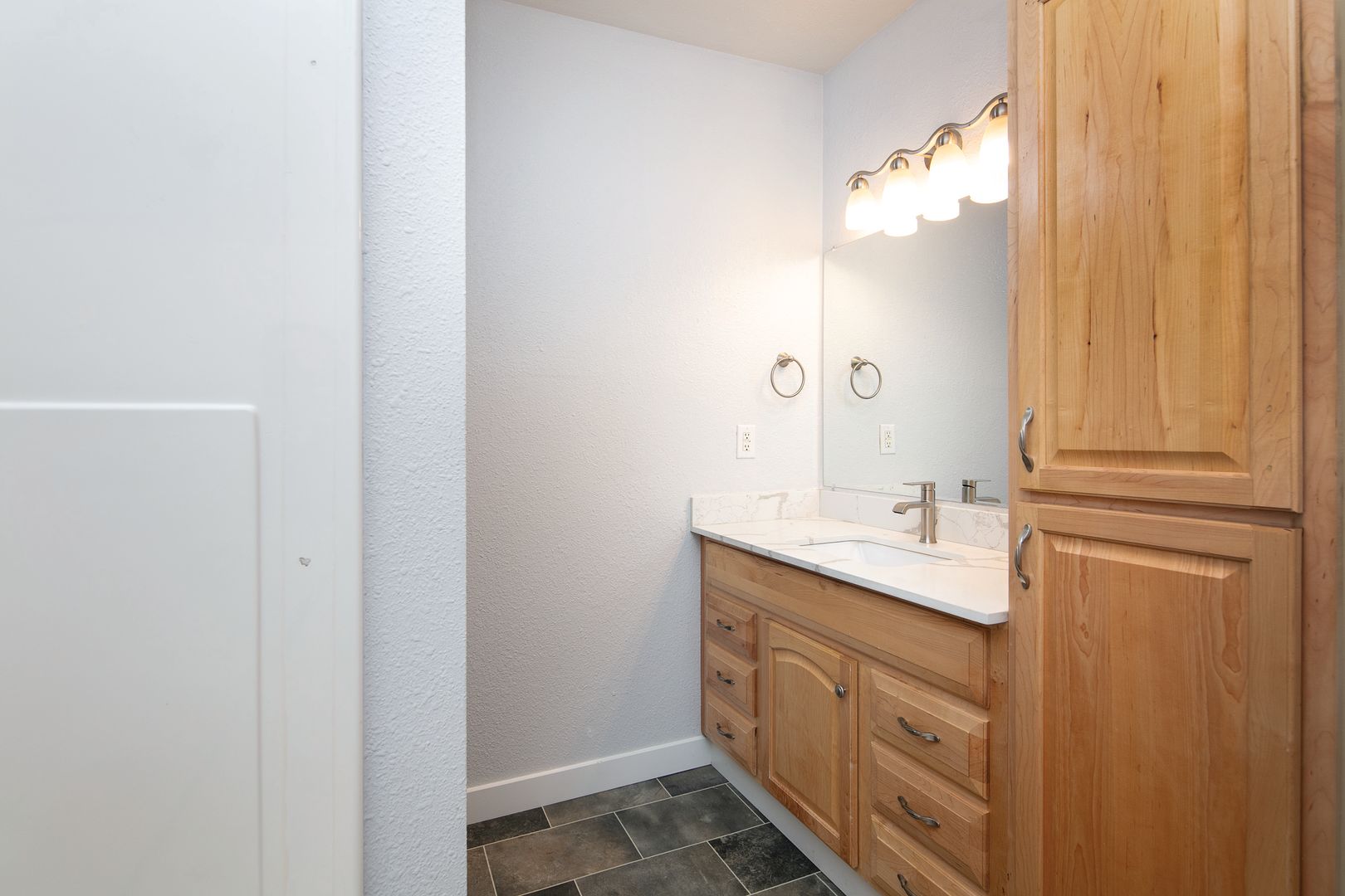 Everett Apartment: 8225 11th Dr W