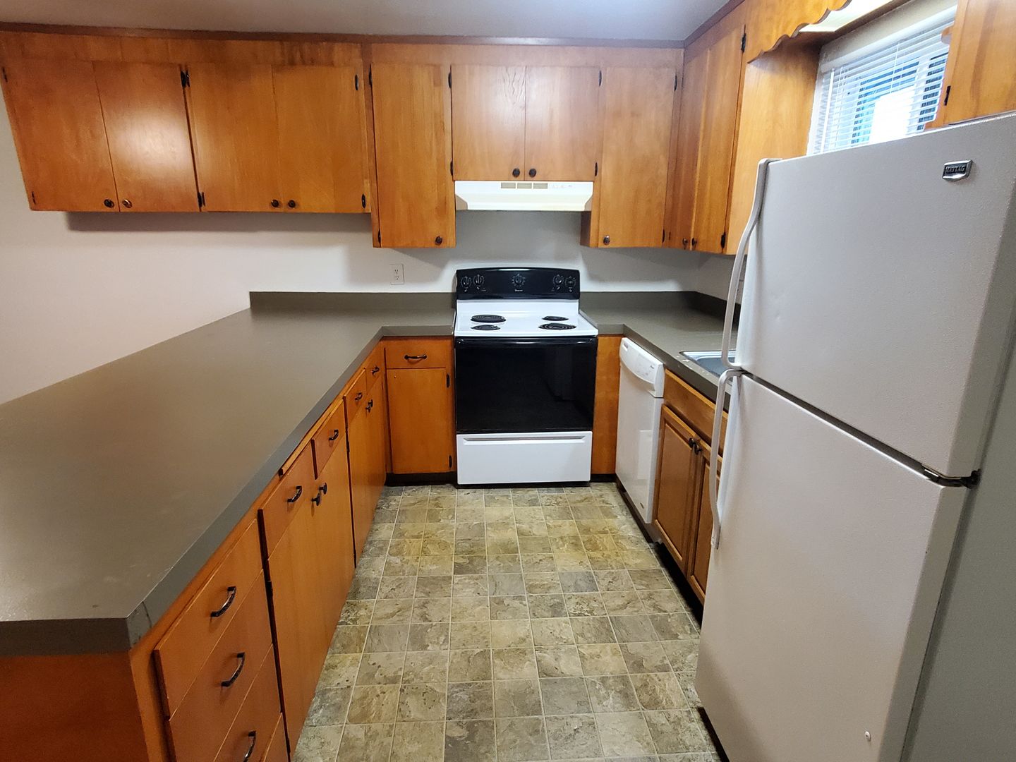Burien Apartment: 15621 4th Ave S