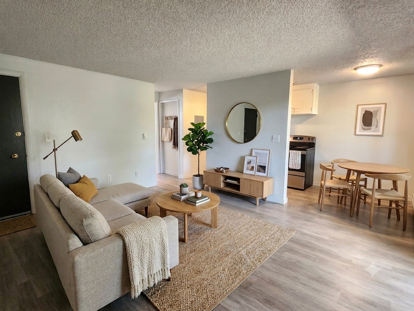 Lynnwood Apartment: 1805 Filbert Rd