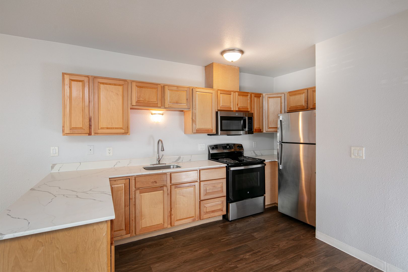 Everett Apartment: 8225 11th Dr W