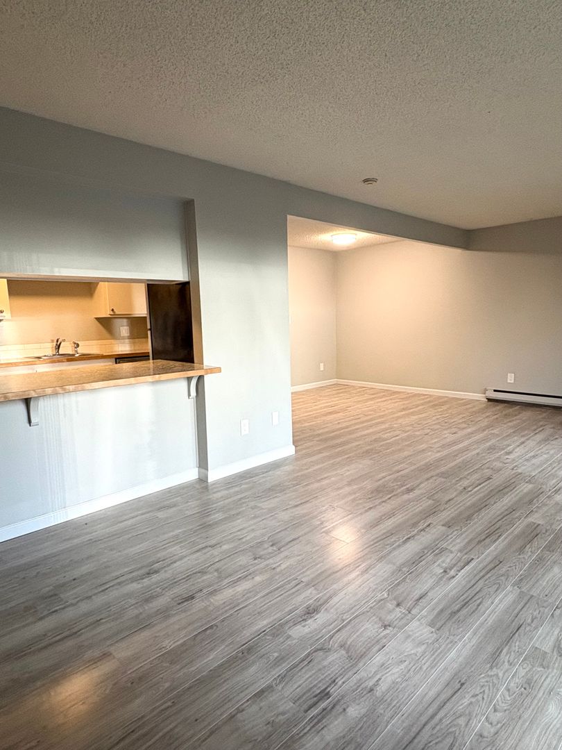 Glen Grove Apartments 6 of 15