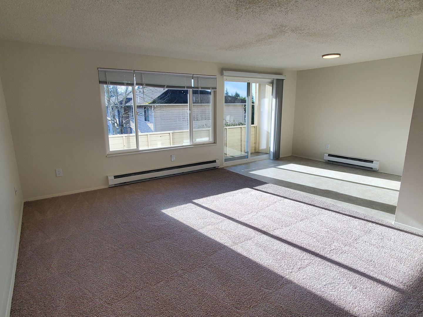 Renton Apartment: 980 Edmonds Ave NE