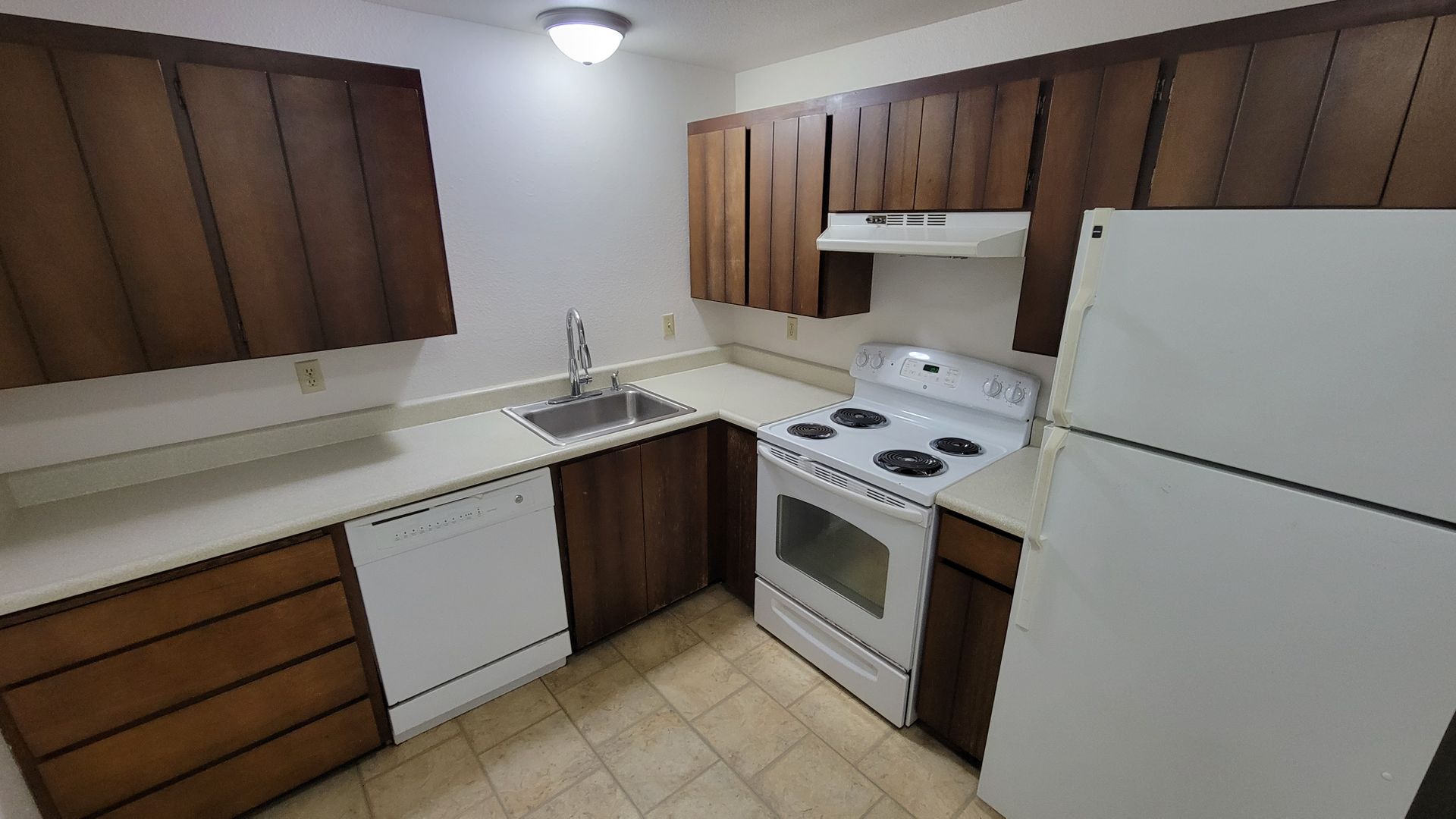 Puyallup Apartment: 322 9th Ave SE