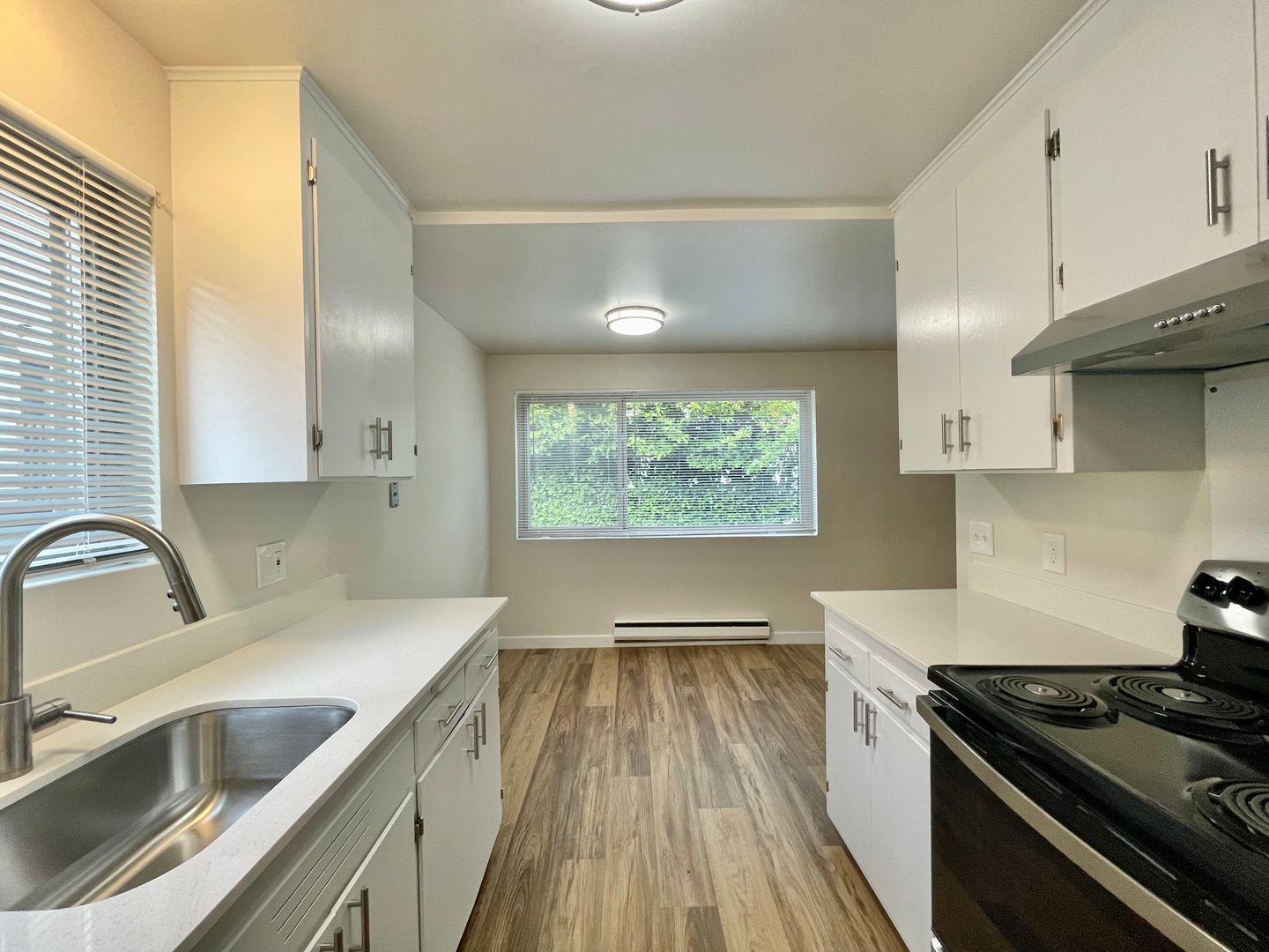 Seattle Apartment: 5505 40th Ave NE