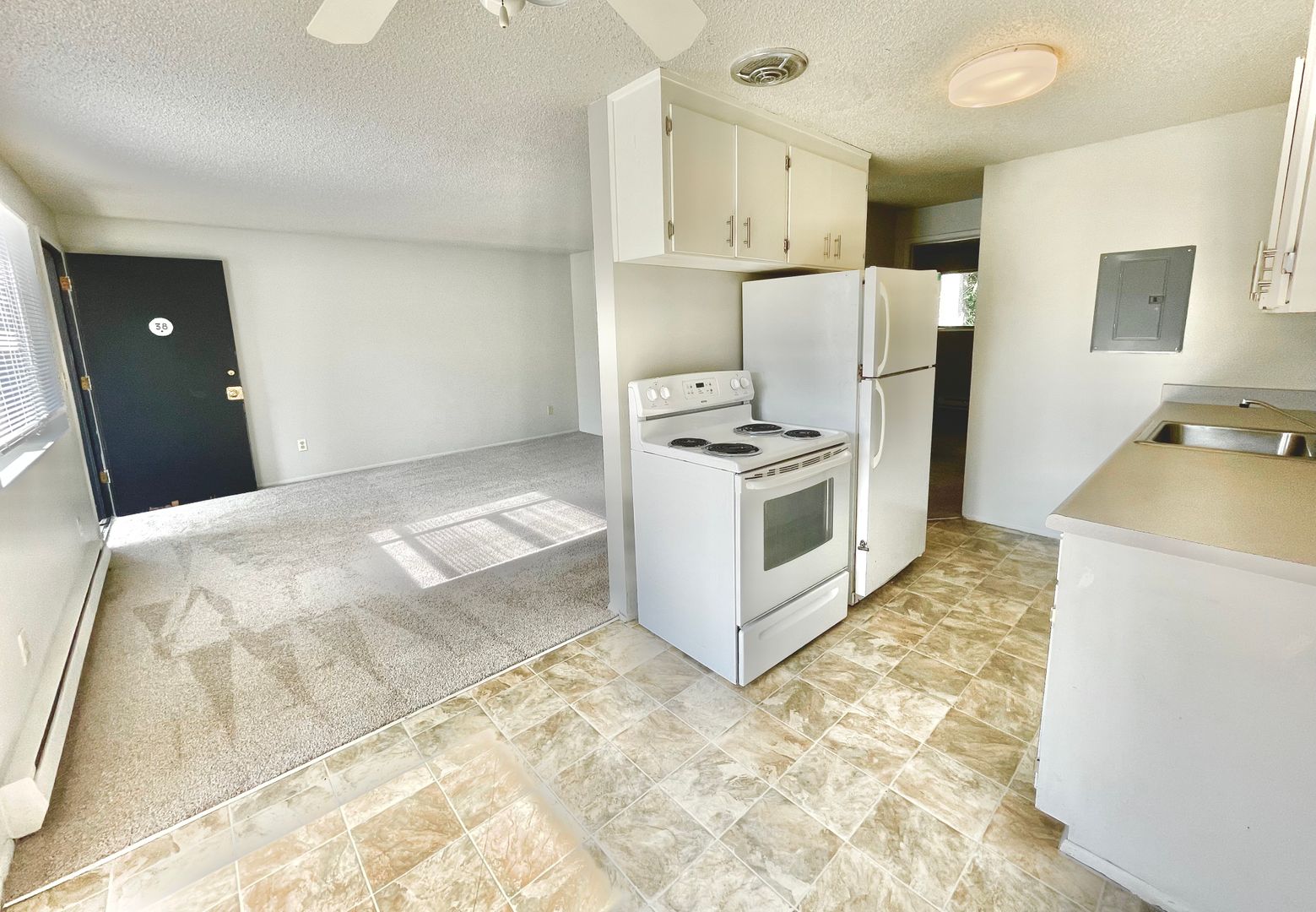 Lynnwood Apartment: 1805 Filbert Rd