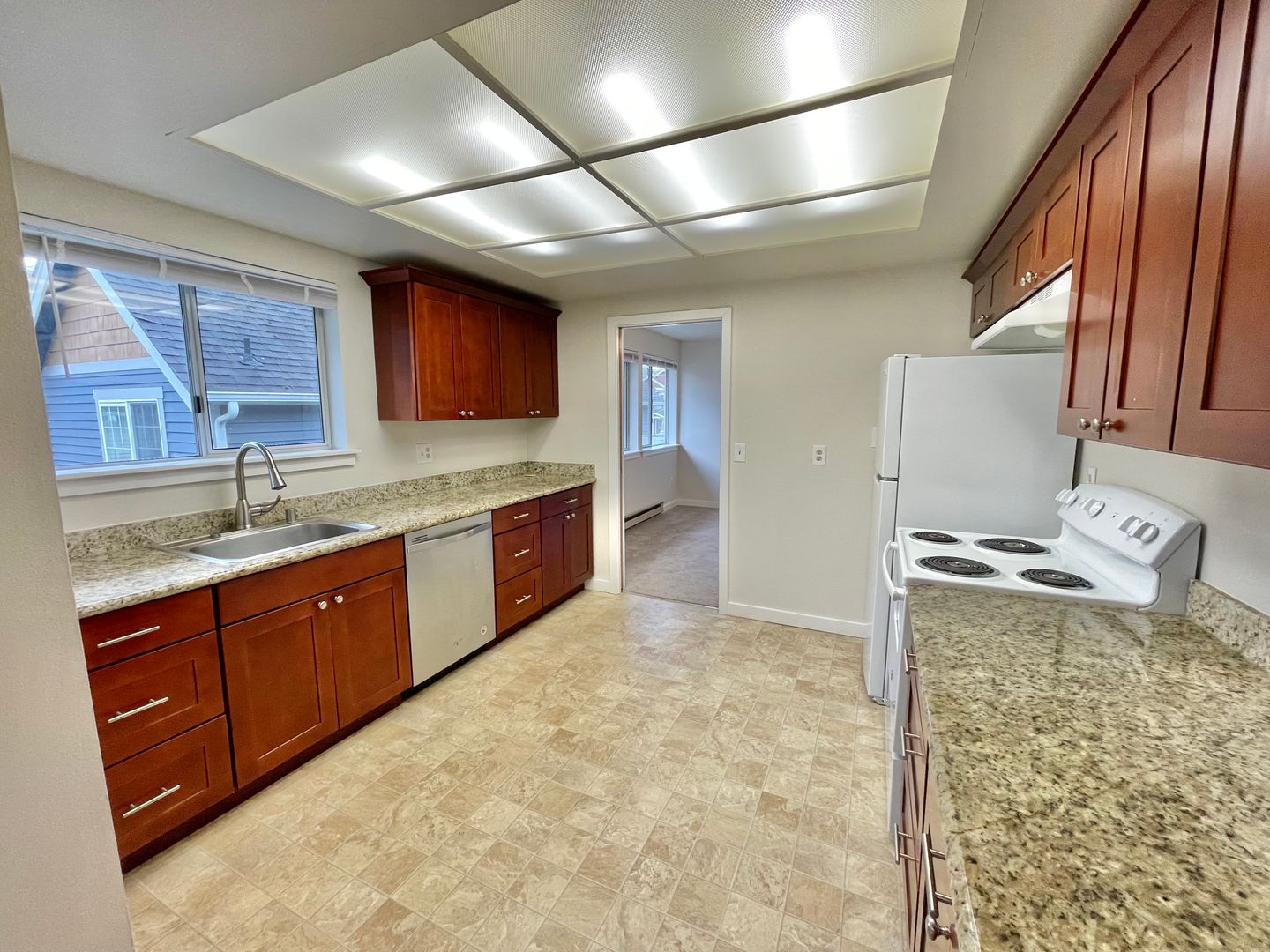 Seattle Apartment: 10510 Whitman Ave N