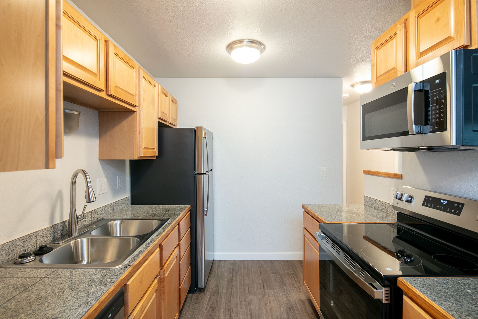 Everett Apartment: 8225 11th Dr W
