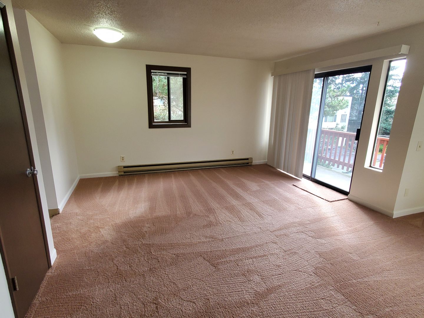 Seattle Apartment: 5123 24th Ave NE