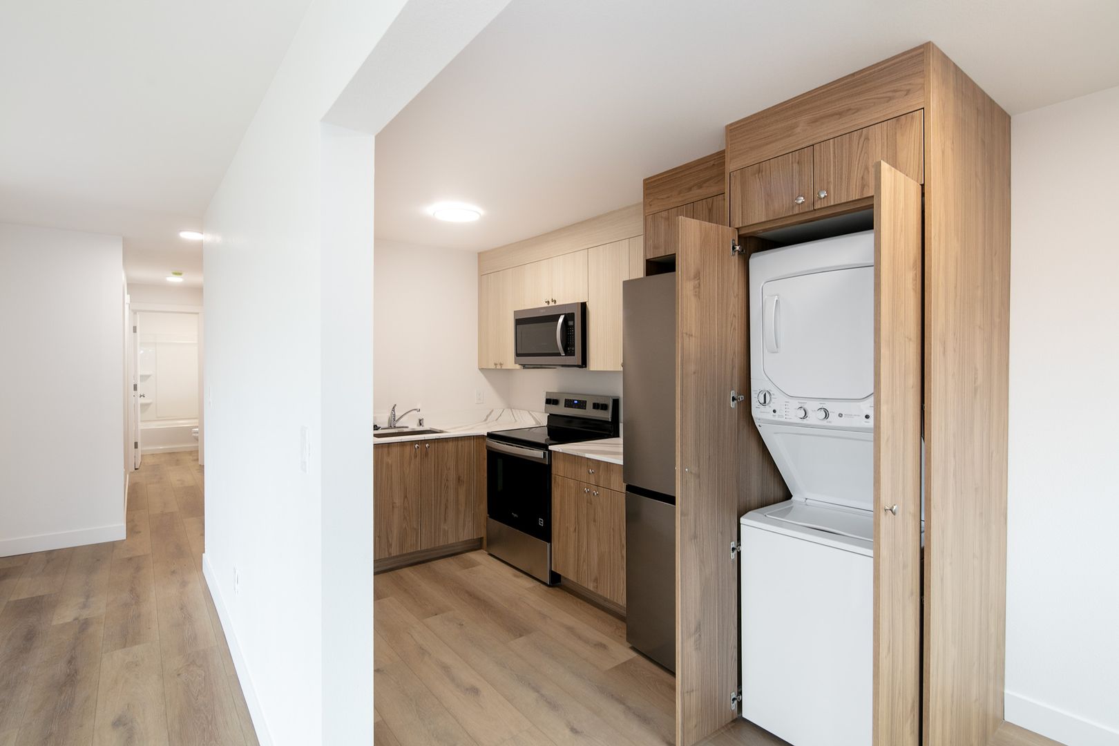 Seattle Apartment: 1101 Queen Anne Ave N