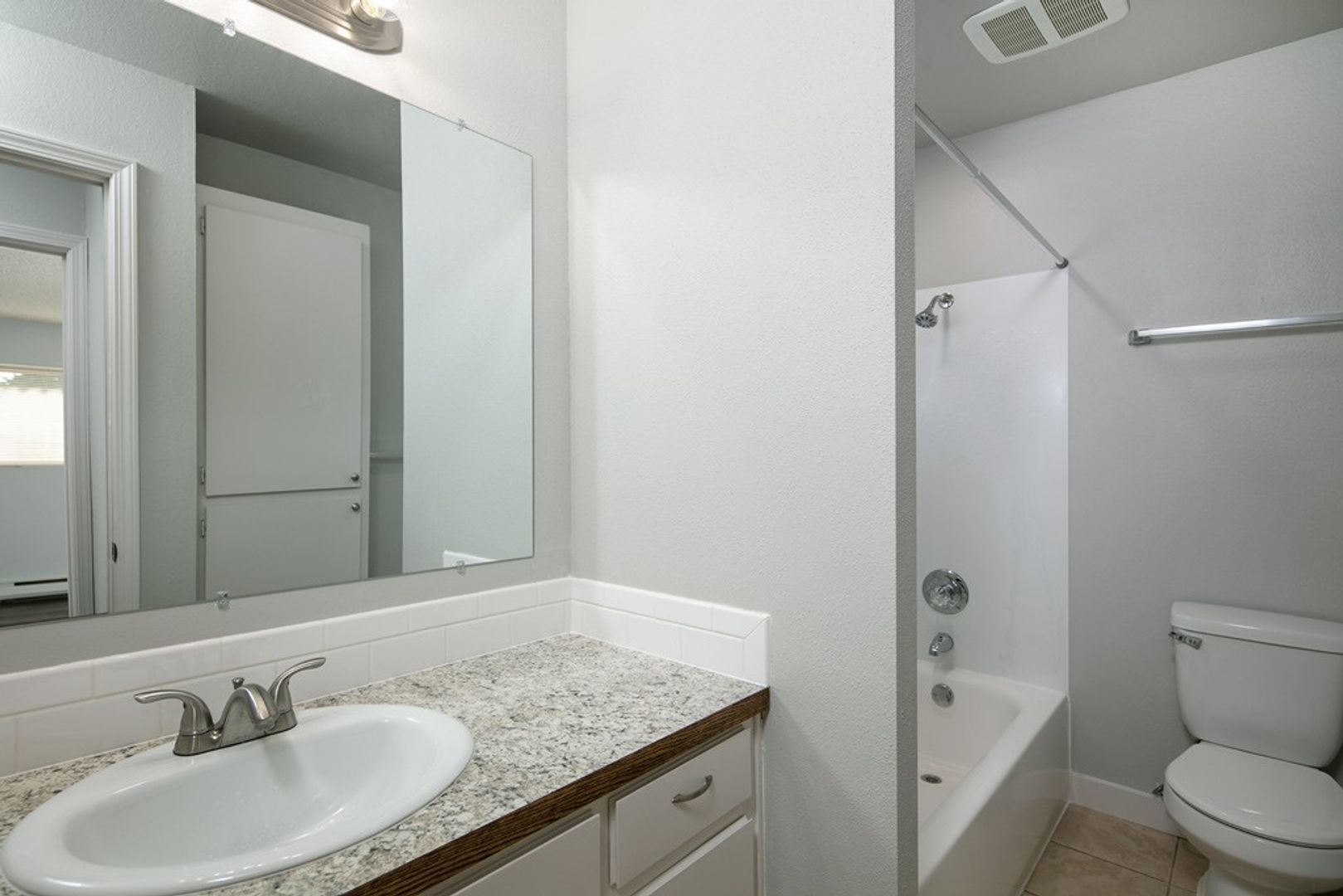Glen Grove Apartments 9 of 12