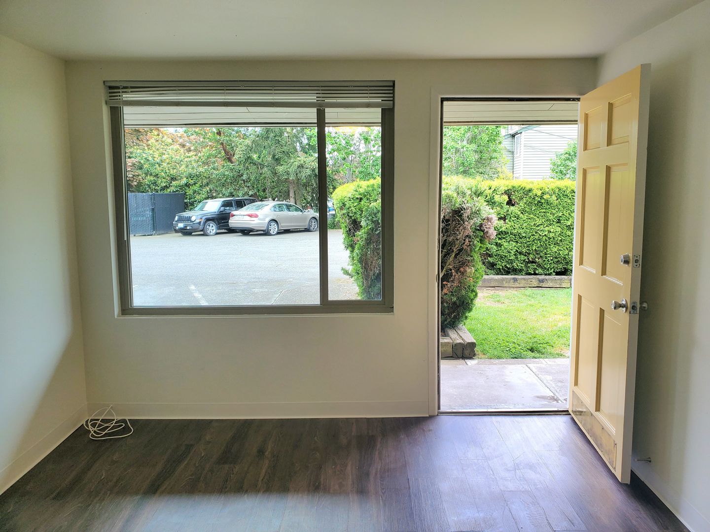 Des Moines Apartment: 22855 30th Ave S.