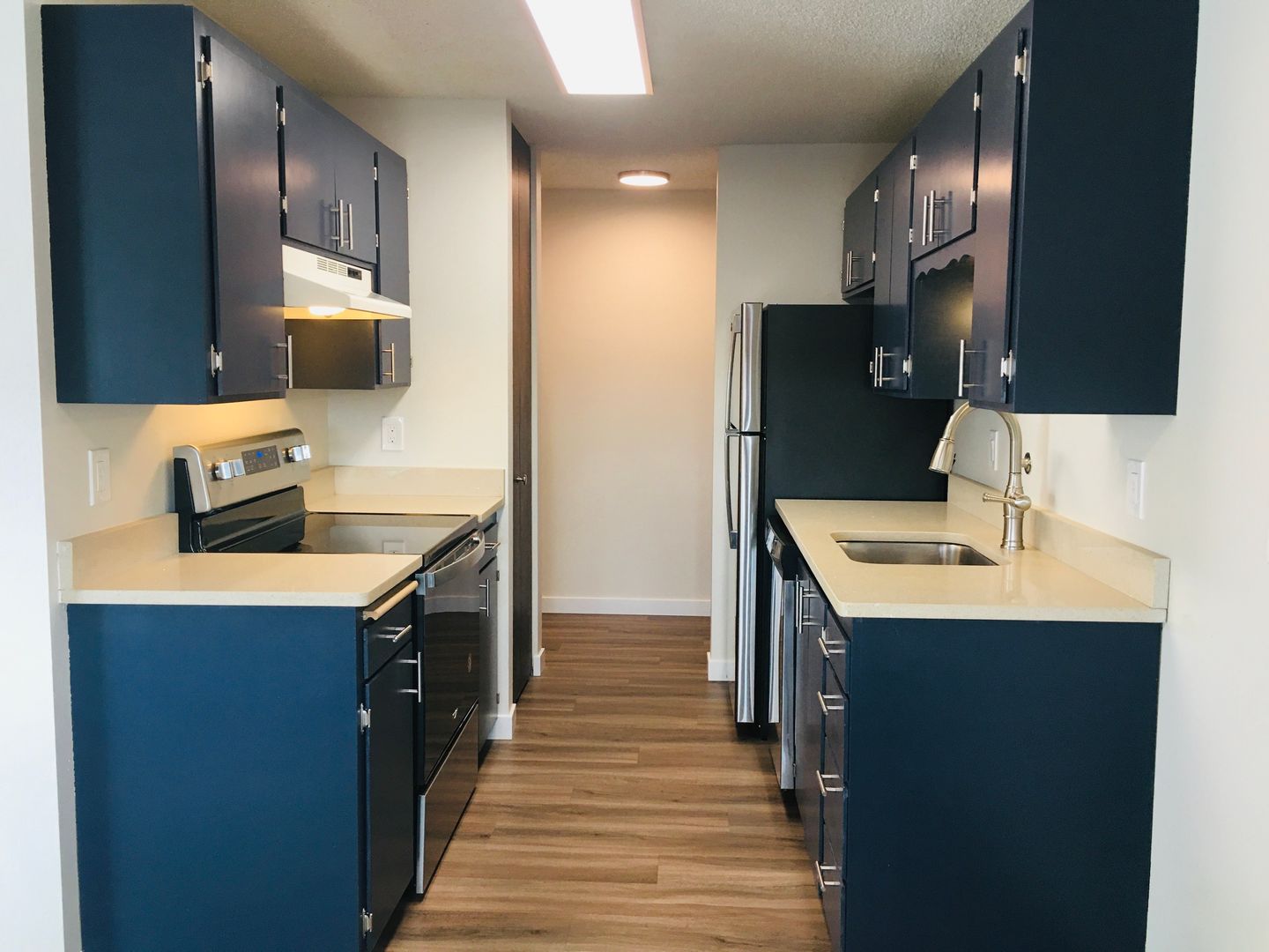 Seattle Apartment: 2116 N 112th St