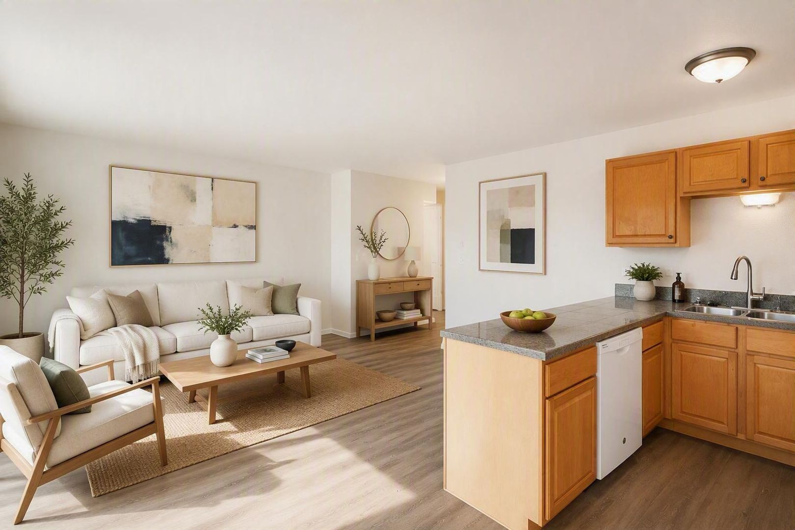 Everett Apartment: 832 W Casino Rd