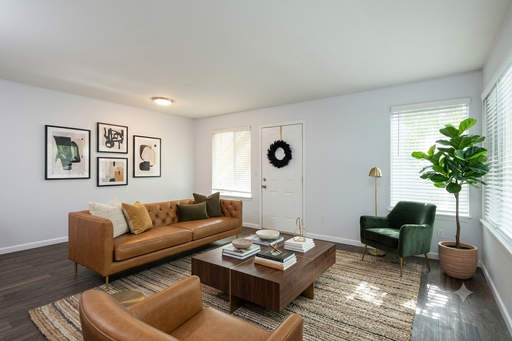 ONE MONTH FREE RENT! Welcome Home to Your Newly Renovated 2 Bed/1 Bath Apartment at Erwin Estates! – photo 1