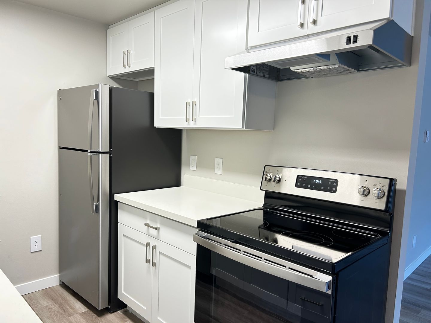 Burien Apartment: 421 Ambaum Blvd SW