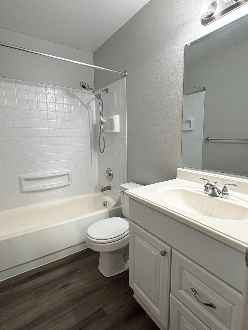 Glen Grove Apartments 13 of 15